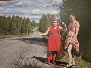 Taulu nro 7 Piäsöökö kyyvillä kaapuntiin